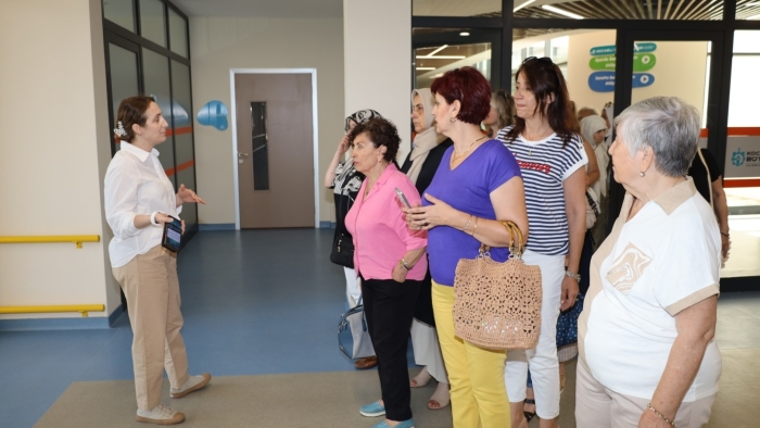 Büyükşehir Belediyesi’nin engelli bireyler ve aileleri için hayata geçirdiği Gonca Engelsiz Yaşam Merkezi, Kocaeli Dernekler Platformu’nu ağırladı